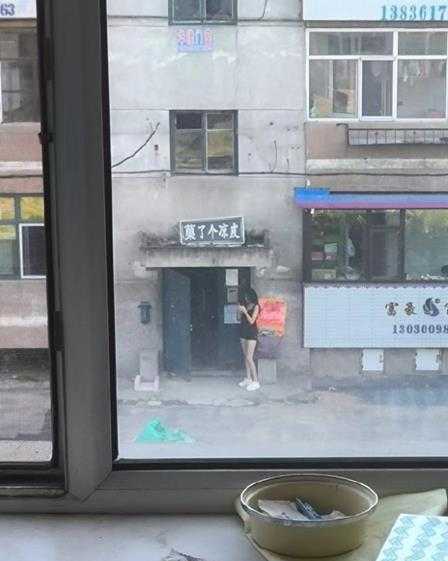 平平淡淡才是真啊 囧图 你在我家里放摄像头了?