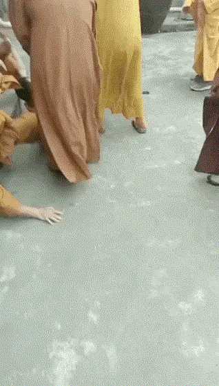 来看无伤速通 动图 得罪了方丈还想走?直接物理超度!