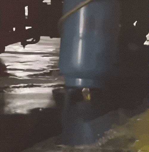 夜市小摊惊现火烤液化气罐 消防:如同点了超级炸弹