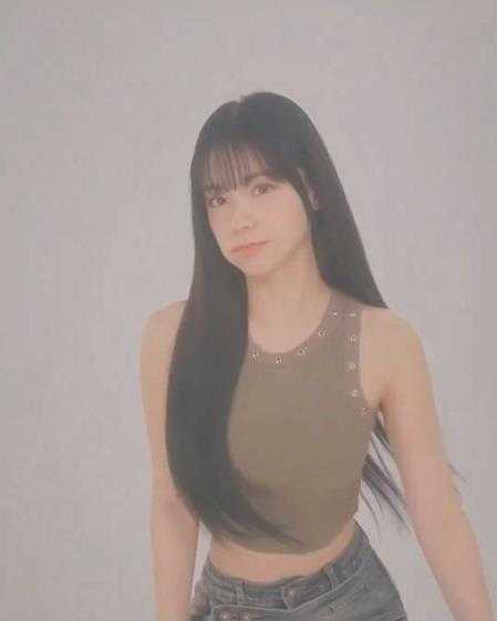韩国啦啦队女神COS星刃女主:定妆照幕后视频公布