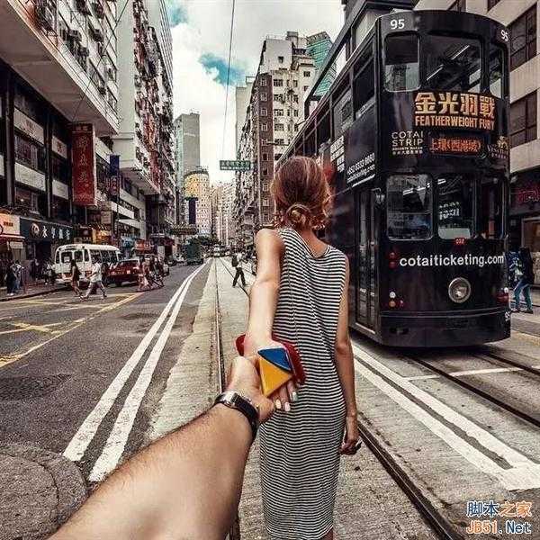 被女朋友牵着走遍世界的摄影师如愿娶到女神 牵手照图